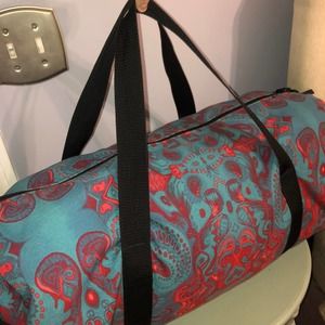 Beautifully crafted large duffle bag